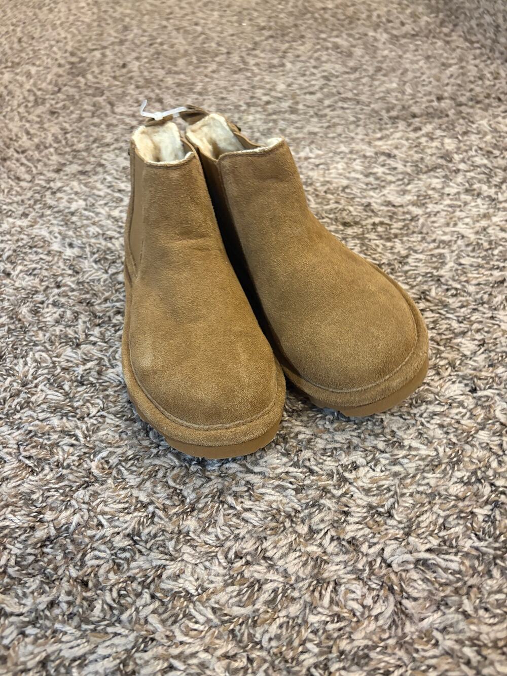 Bearpaw Sherpa Chelsea Boots Girls Size 1 NWOT